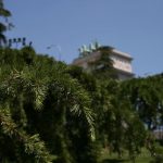 Composición con el Arco de la Victoria