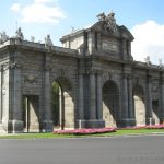 Puerta de Alcalá, vista posterior