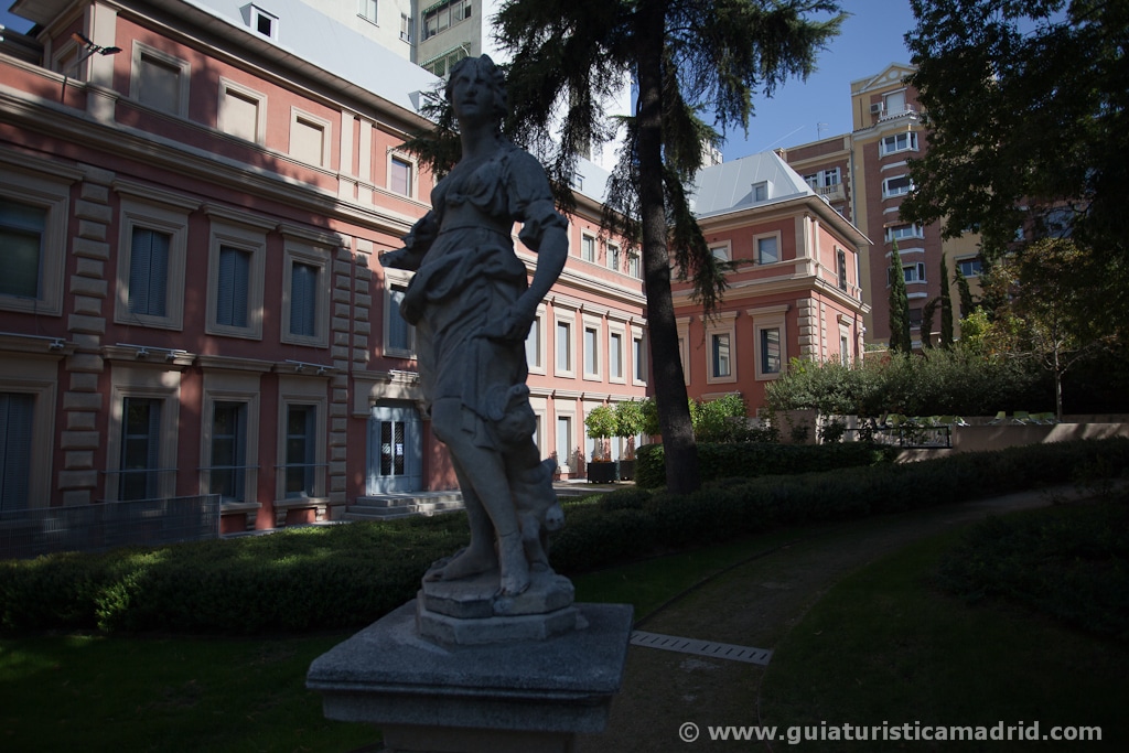 Estatuas en el jardín del museo Lázaro Galdiano