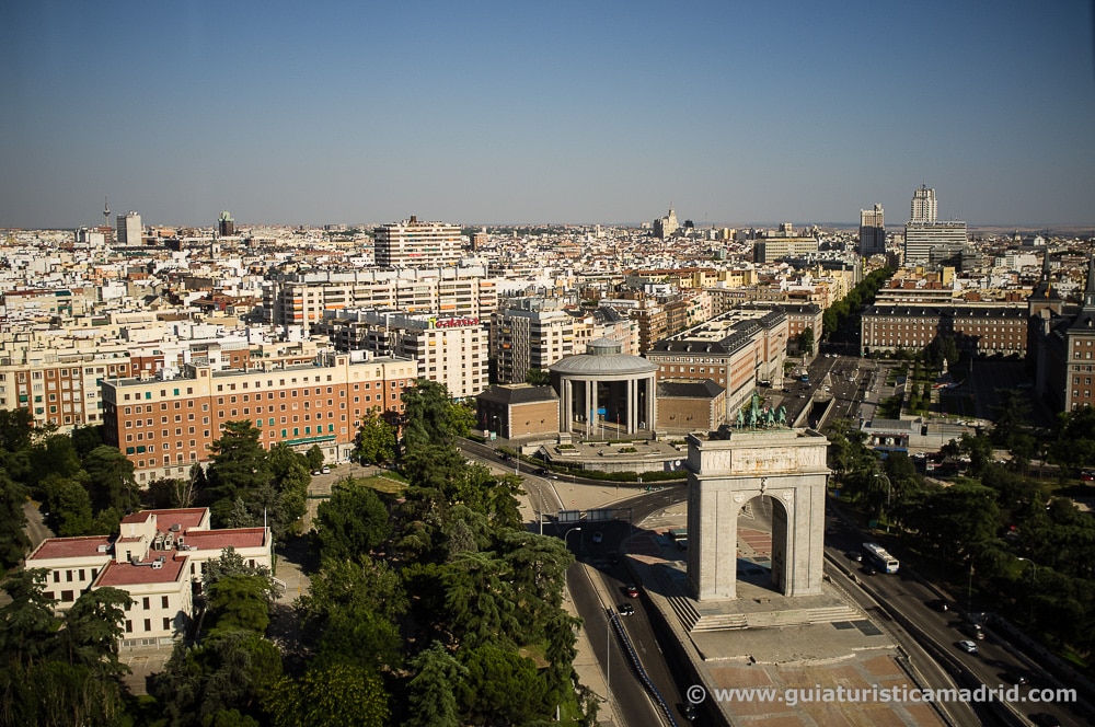 Vista general desde el faro de Moncloa