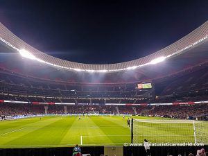 Viendo al Atlético de Madrid en el Wanda Metropolitano